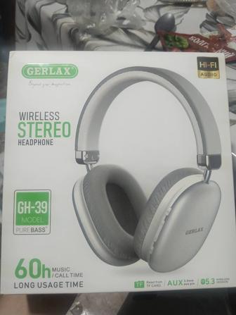 Продам наушник новый