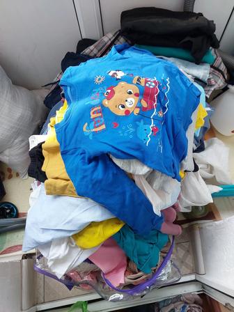 Продам вещи для мальчика от 3до 5 лет