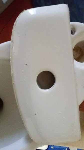 Унитаз, крышка бачка