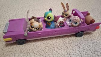 Фигурки петшоп Littlest Pet Shop (LPS) на лимузине
