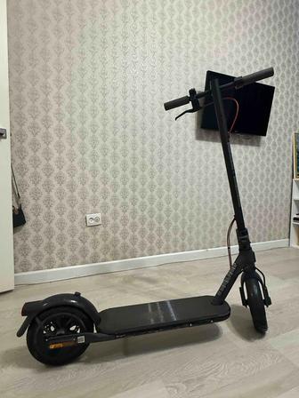 Электросамокат Xiaomi Electric Scooter 4