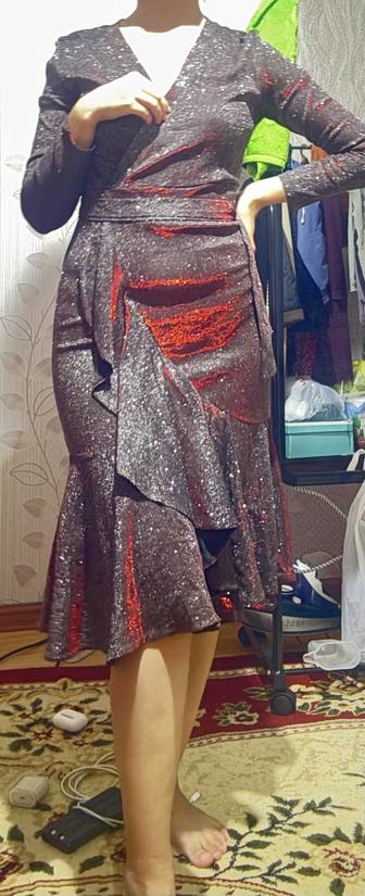 Вечерний платье Сатылады. Размер 42