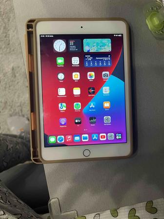 iPad mini 4, 128 гб