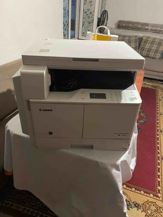 Canon imageRunner 2204n