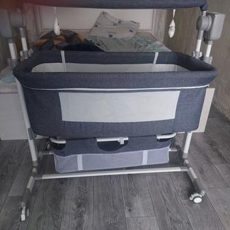 Продам кровать манеж