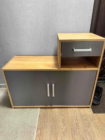 Продам обувницу