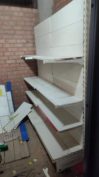 Стеллаж металлический для магазина торгово выставочные оборудование
