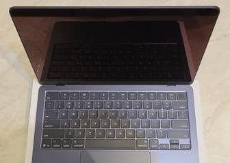 MacBook Air 13 M4 24/512 5 циклов