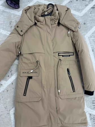 Продам зимний пуховик