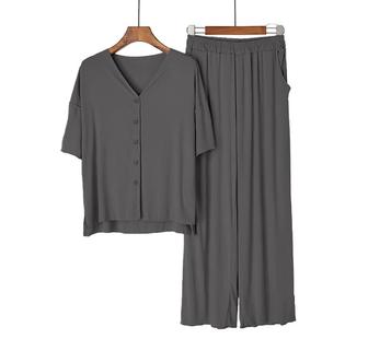 Женский домашний костюм из вискозы.