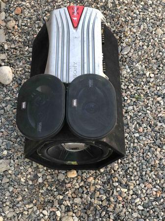 Продам сабвуфер и усилитель