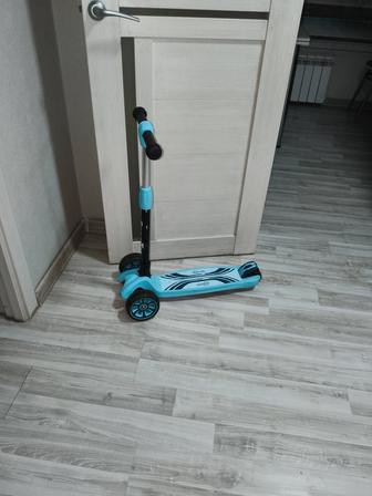 Продам детский самокат
