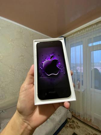 Айфон 11 акб 84%