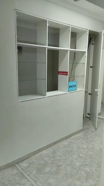 Продам аптечные полки ресепшен
