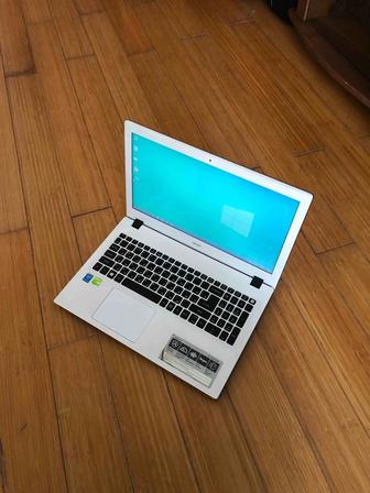 Aser в хорошем состоянии windows 10 работает отлично