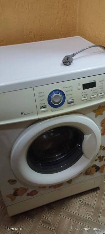 Продам машинку автомат