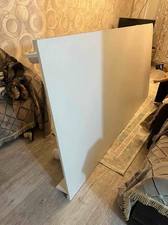 Продается стол