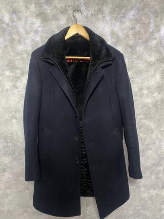 Мужское пальто Pierre Carlos