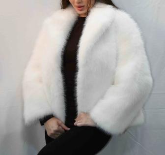 Продам шубу белая