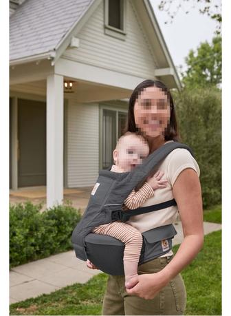 Эргорюкзак Ergobaby (оригинал)
Состояние новый, не использовался ни разу.