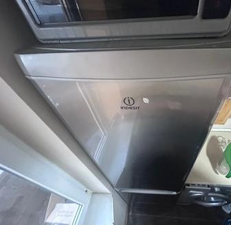 Продам холодильник б/у