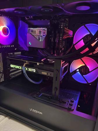 Продается игровой мощный системный блок в идеальном состоянии