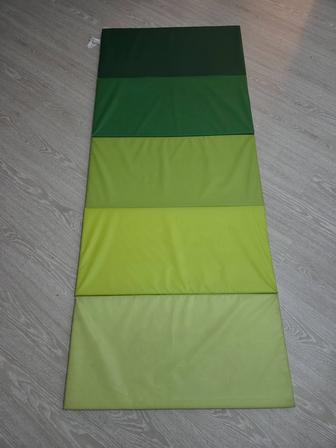 Коврик складной гимнастический IKEA PLUFSIG. Спортивный мат 78x185 см