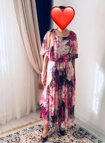 Срочно продам красивое турецкое платье в отл. состоянии. Размер 42-44 р.