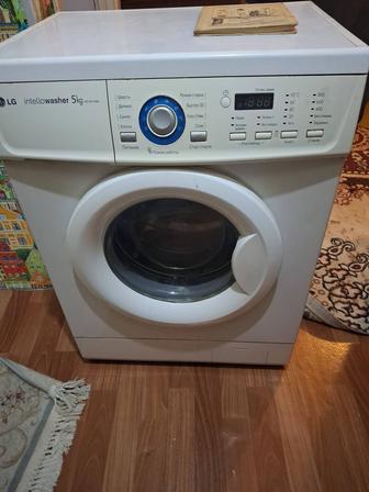 Продам стиральную машинку на запчасти