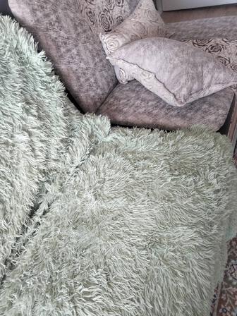 Покрывало, плед