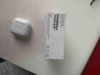 Наушники AirPods
