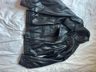 Стильная новая куртка Zara