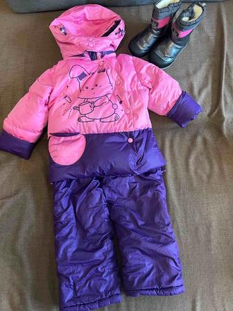 Куртка и сапоги для ребенка