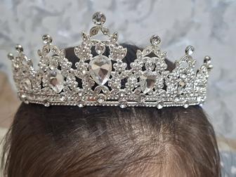 Серебристая диадема, корона,тигра со стразами