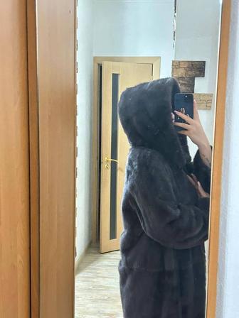 Шуба норковая, классная мягкая она новая не разу не носила,торг уместен!