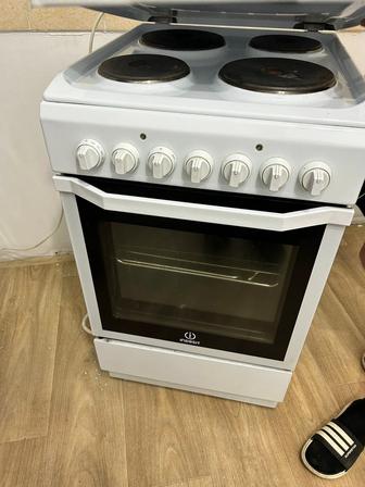 Плита Indesit