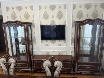 Продам шкафы, 2 витрины и тв тумба все вместе