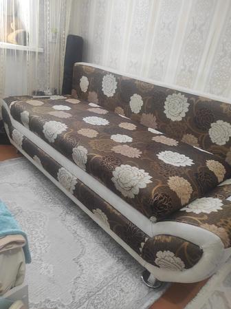 Продам диван в отличном состоянии