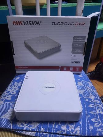 Видеорегистратор HIKVISION