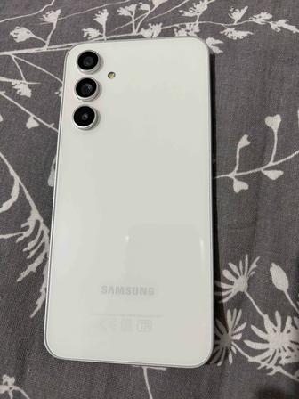 Продам телефон samsung A54 2024 года