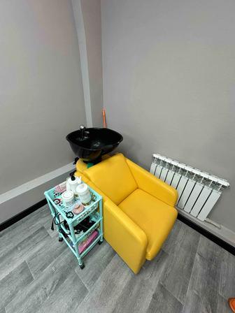 Сдается в аренду кресло в студии