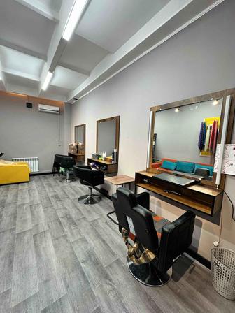 Сдается в аренду кресло в студии