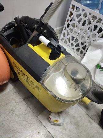 Продам химчистку Karcher