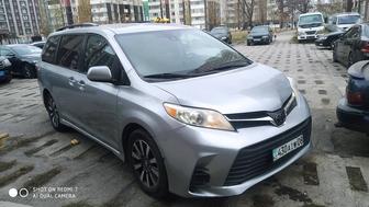 Такси, Минивэн