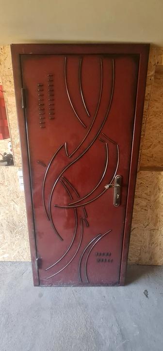 Продам дверь металлическую