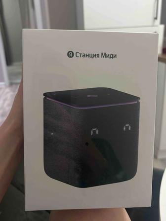 Новая колонка Яндекс станция миди