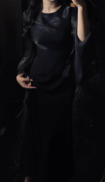 Женский платье