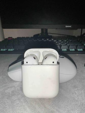 AirPods 1st gen