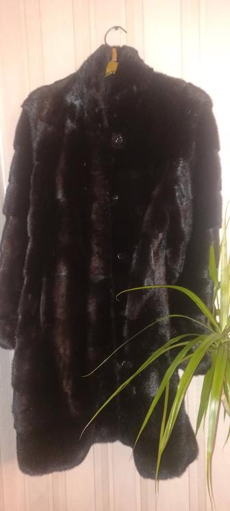 Продам норковую шубу