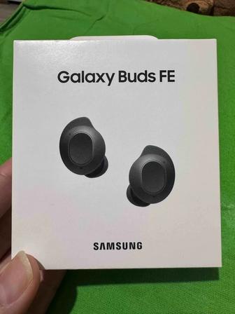 Продам наушники Galaxy BudsFE